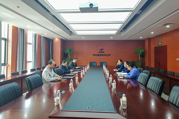4月20日，陜西省生態(tài)環(huán)境廳調(diào)研督導(dǎo)組在彬州公司三樓行政會議室開展調(diào)研會，彬州公司生產(chǎn)部部長、彬州公司副總經(jīng)理張安平迎檢.jpg